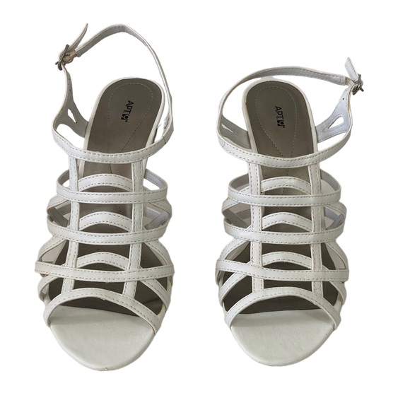 Apt 9 White heel - Picture 1 of 5